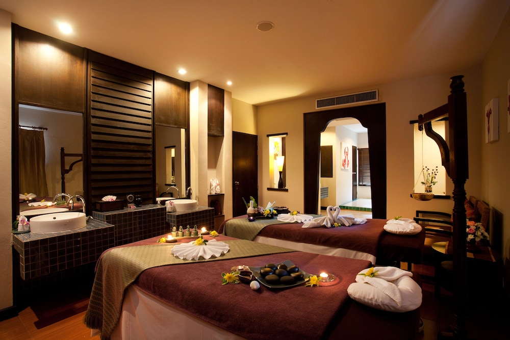 Woraburi Phuket Resort And Spa 30/75