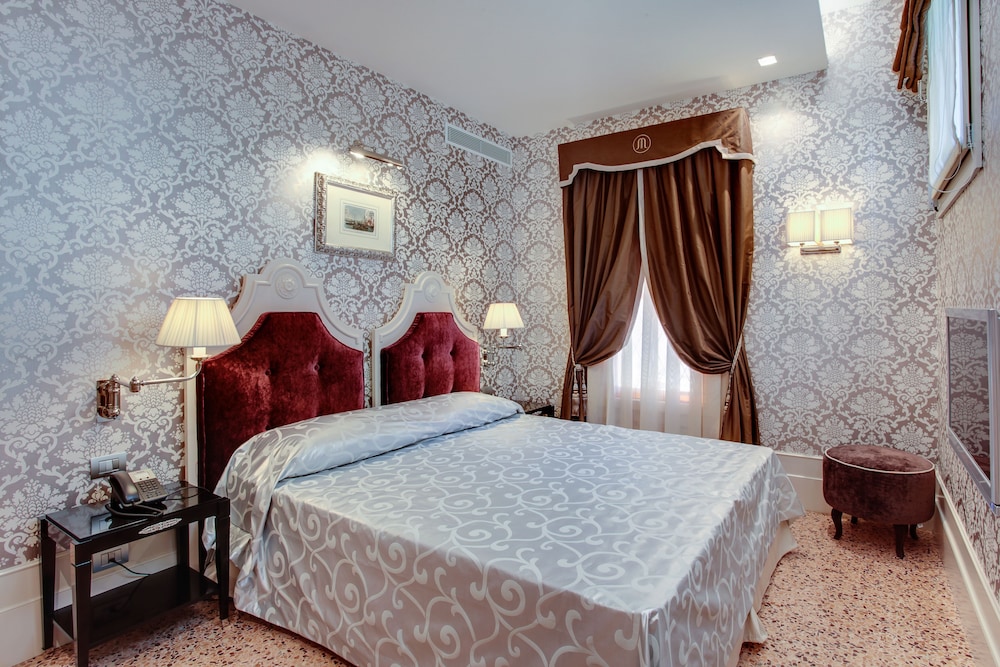 Hotel Moresco 7/42