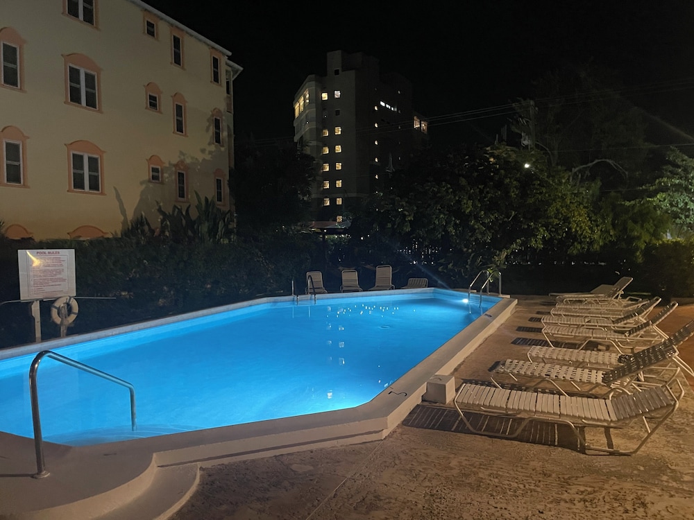 Monteray Apartment Hotel 22/48