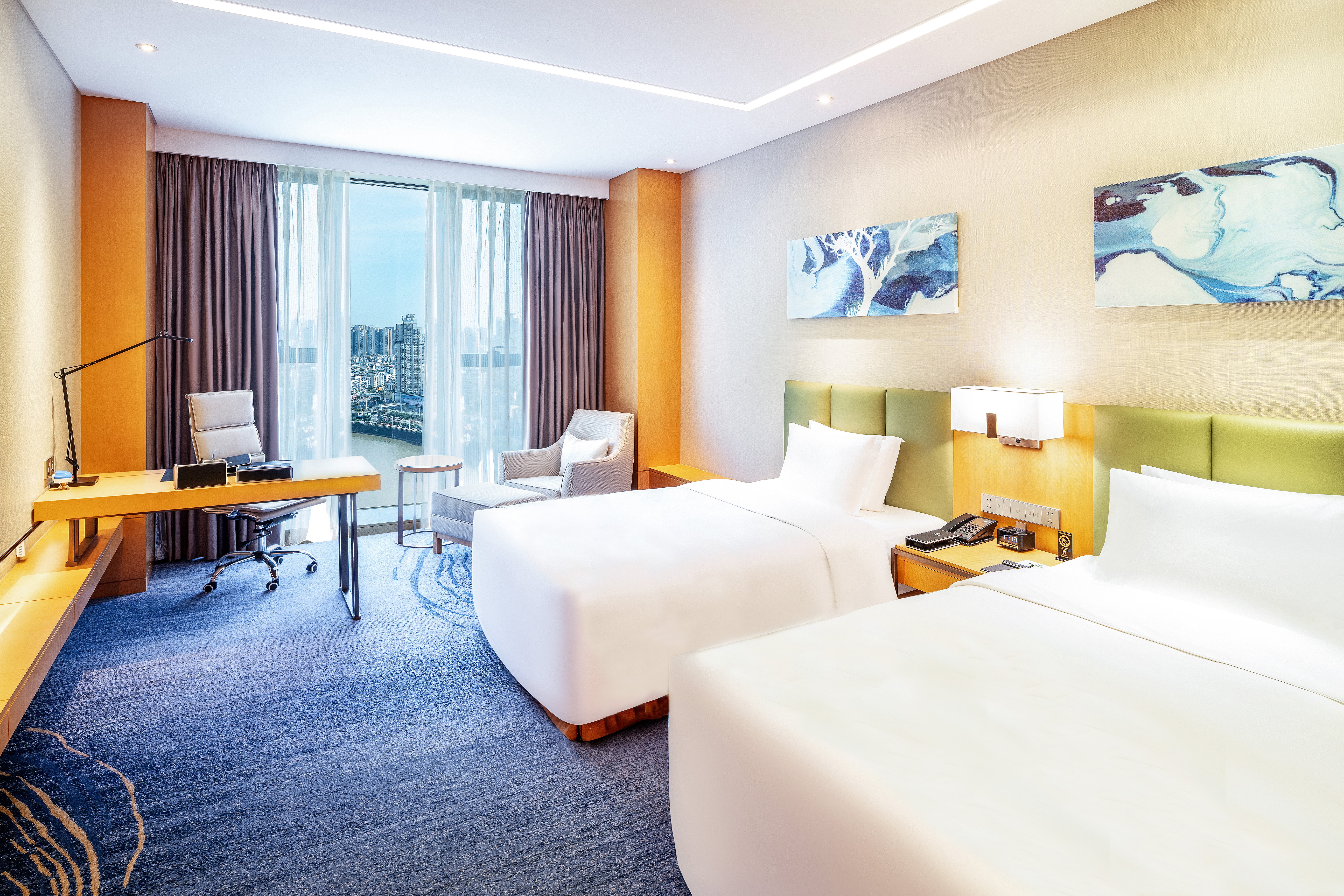 Holiday Inn Neijiang Riverside 29/81
