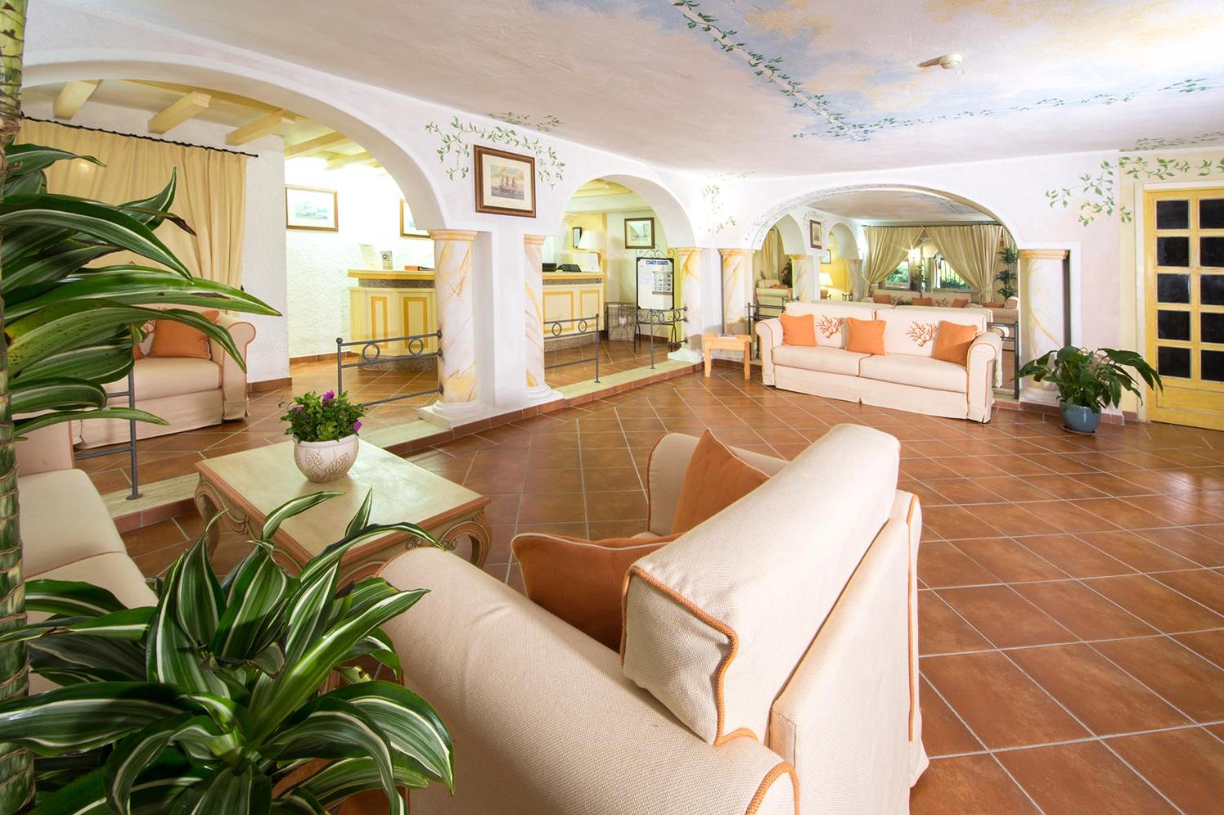 COLONNA BEACH RESIDENCE 5/24