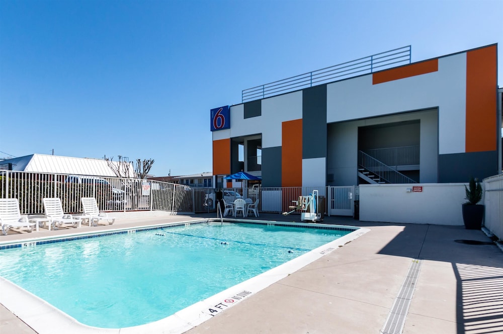 Motel6 Austin, TX - Airport - South 53/58