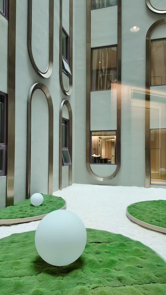 Mercure Xian Dazhai Road 48/52