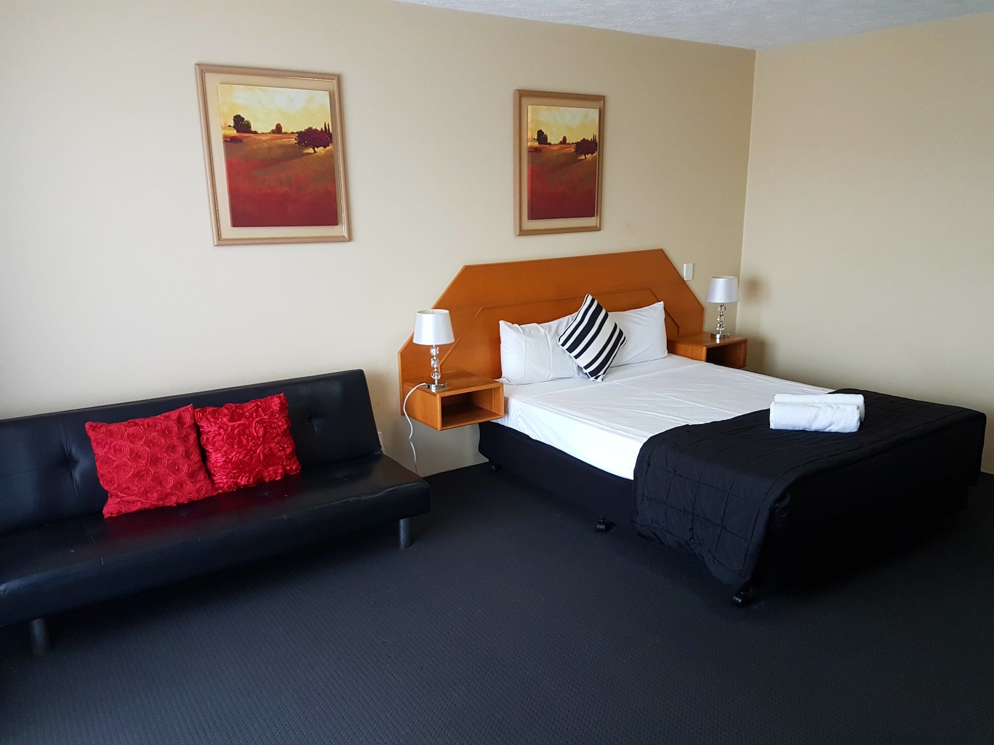 غرفة بسرير مزدوج، Outrigger Resort 2/10