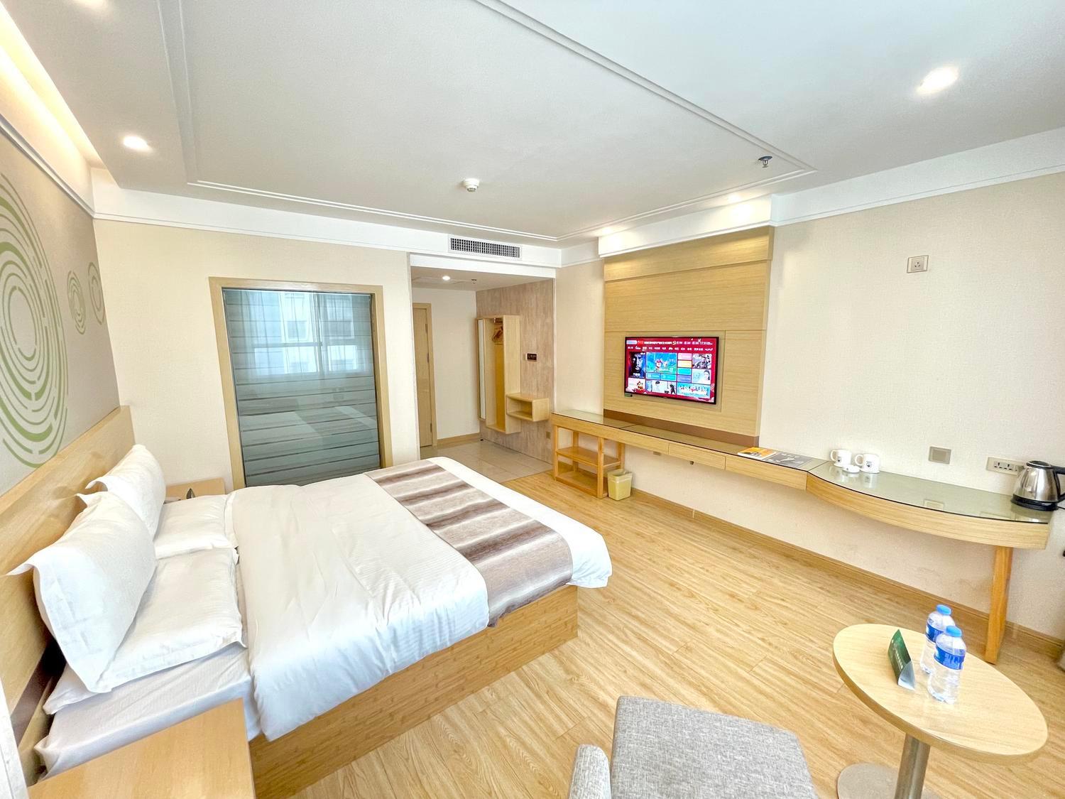 GreenTree Inn Urumqi Airport Tianyi International City 14/47