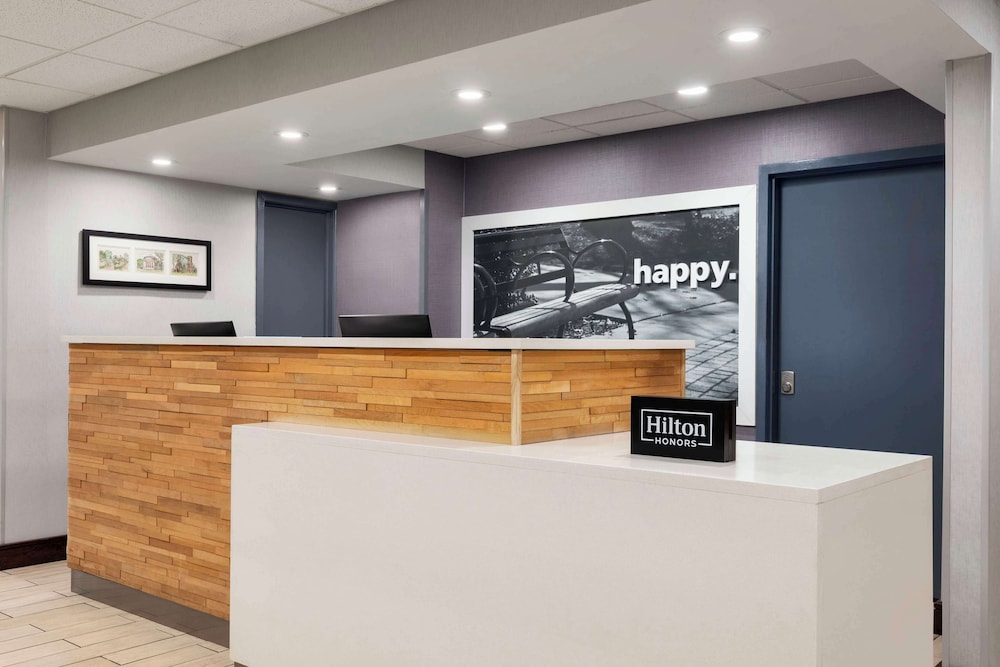 Lobby at Hampton Inn Charlottesville, CHARLOTTESVILLE - VA