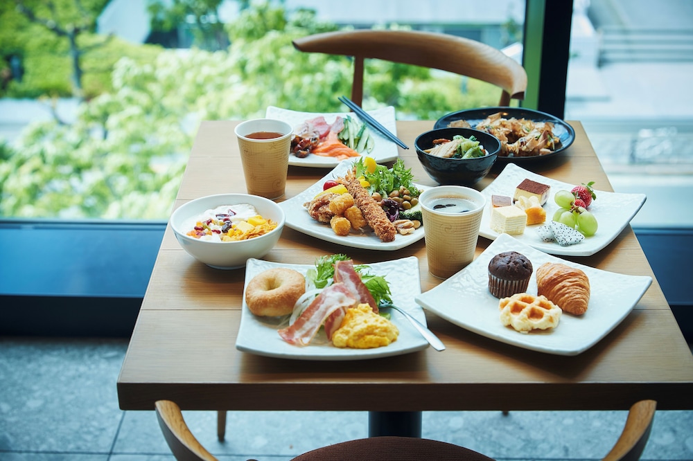 Karaksa Hotel Grande Shin-Osaka Tower 57/68