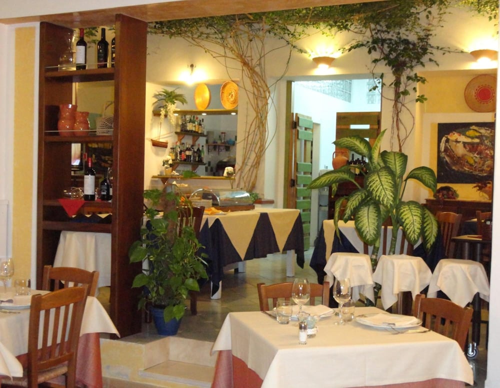 Hotel Ristorante Silvestrino 24/45