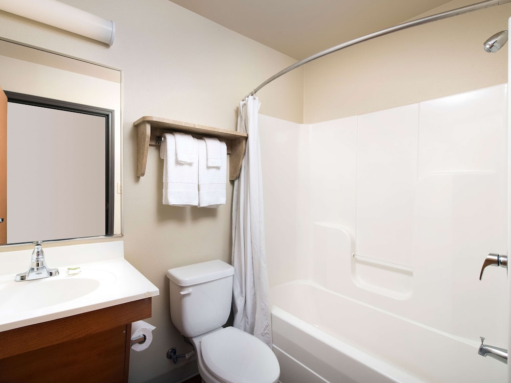Studio 6 Extended Stay Birmingham Pelham AL 10/44