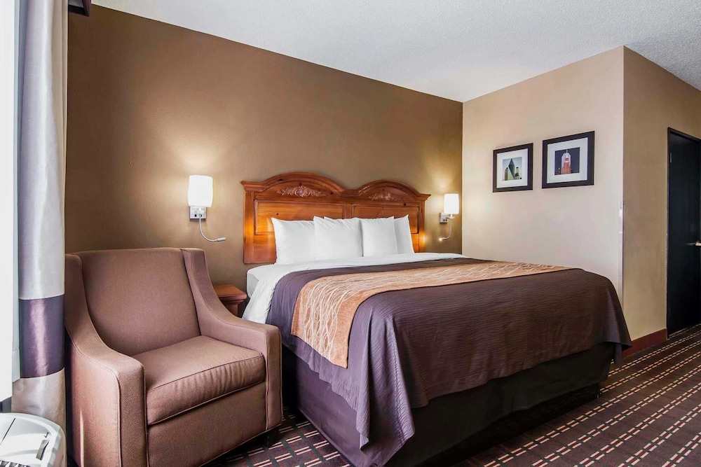 Quality Inn & Suites I-35 E-Walnut Hill 20/41