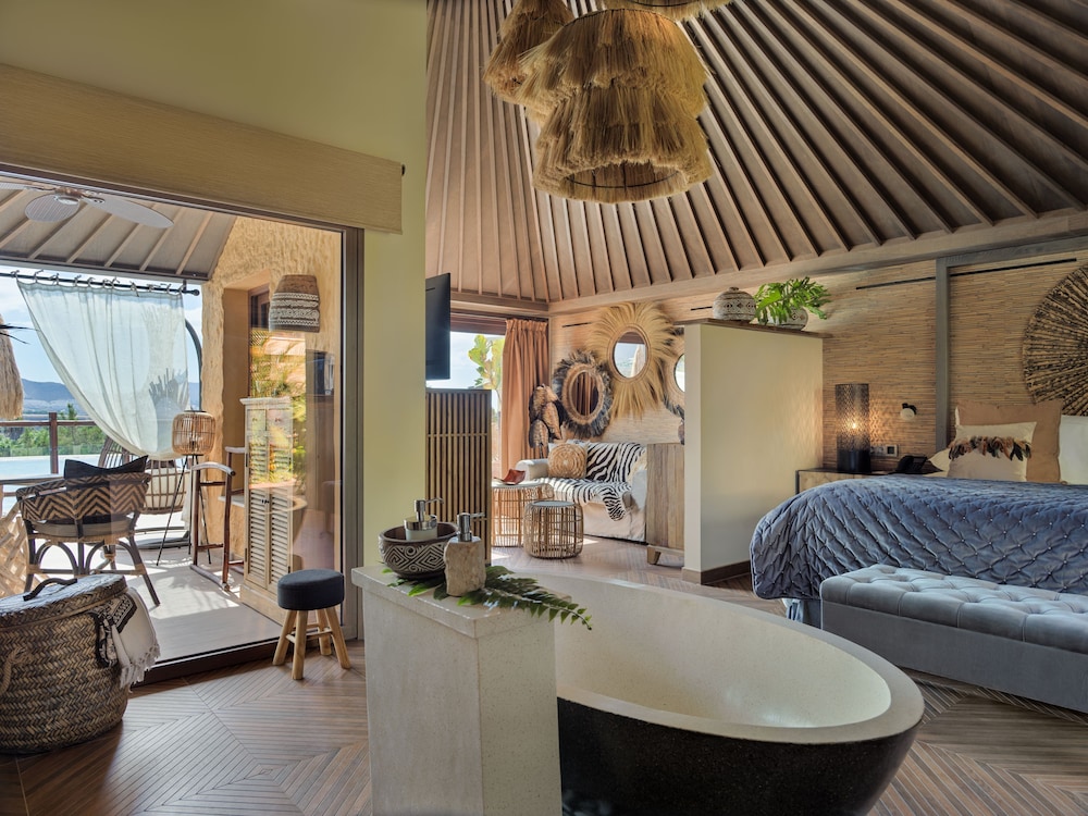Royal River Luxury Hotel (Adults Only +16) 59/75