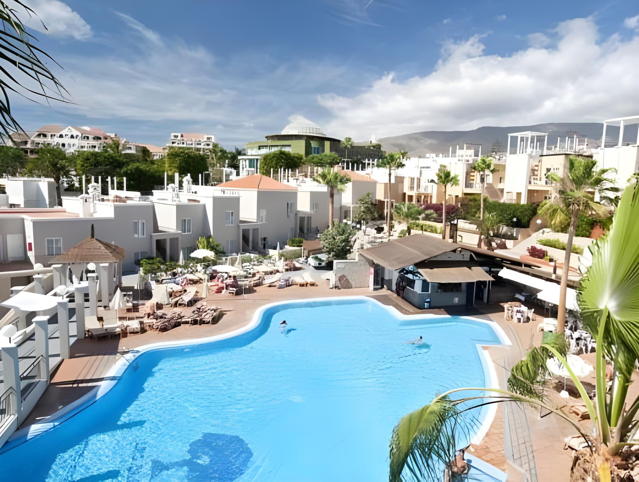 2 Bedroom Apartment With Private Pool
