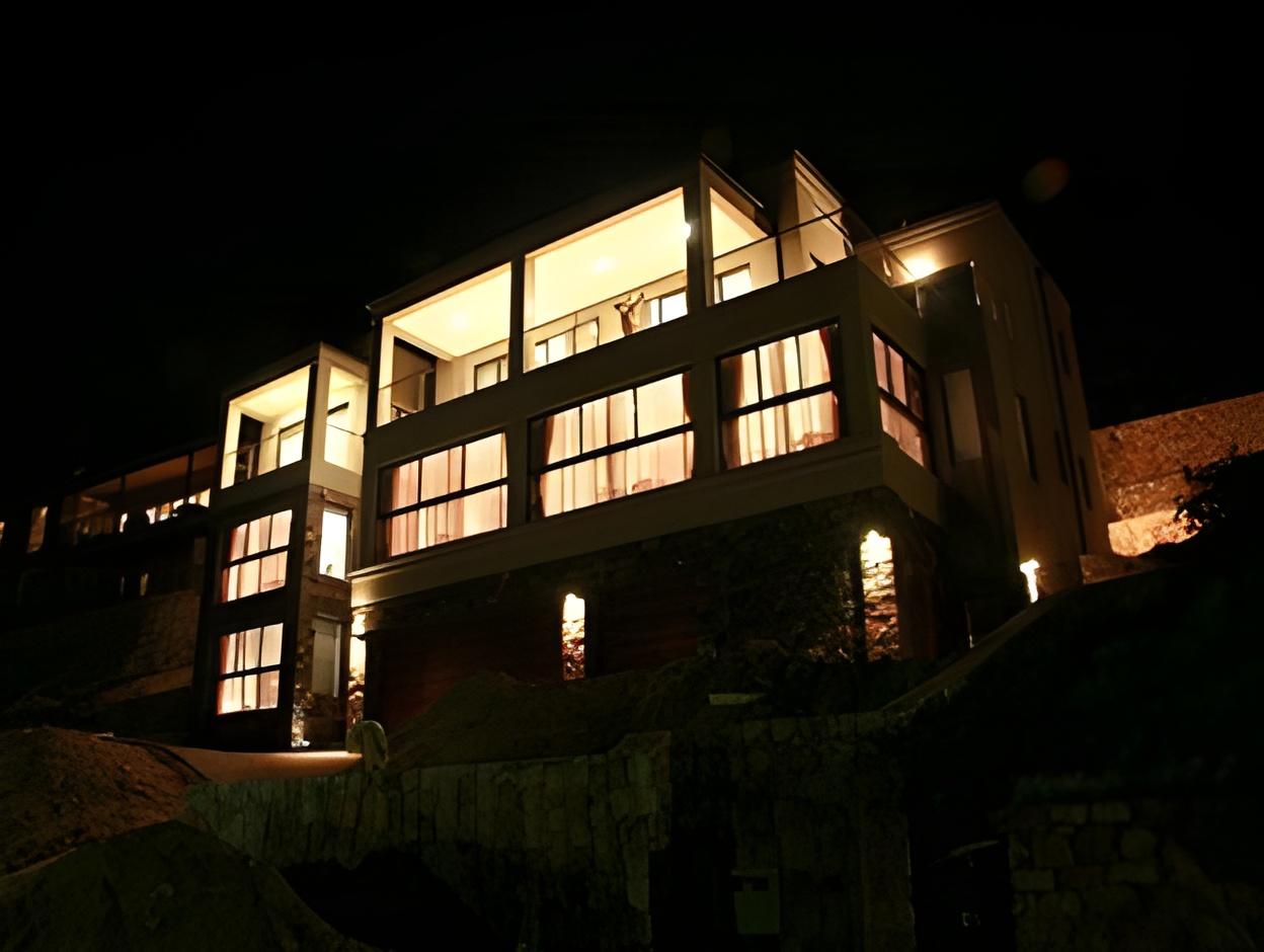 Simon s Town Guest House 3/16