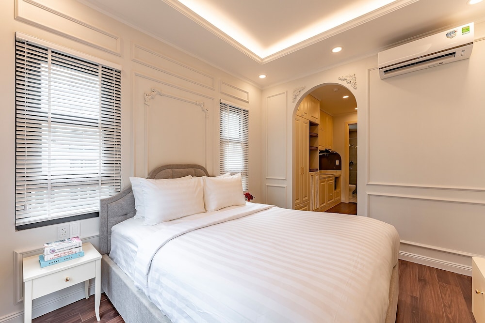 Golden Sun Apartment & Hotel 20/50