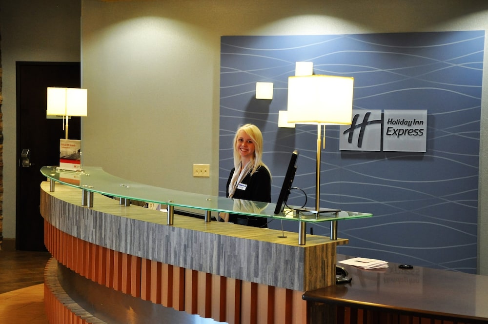 Holiday Inn Express Hotel and Suites Perry-National Fairground Area 5/68