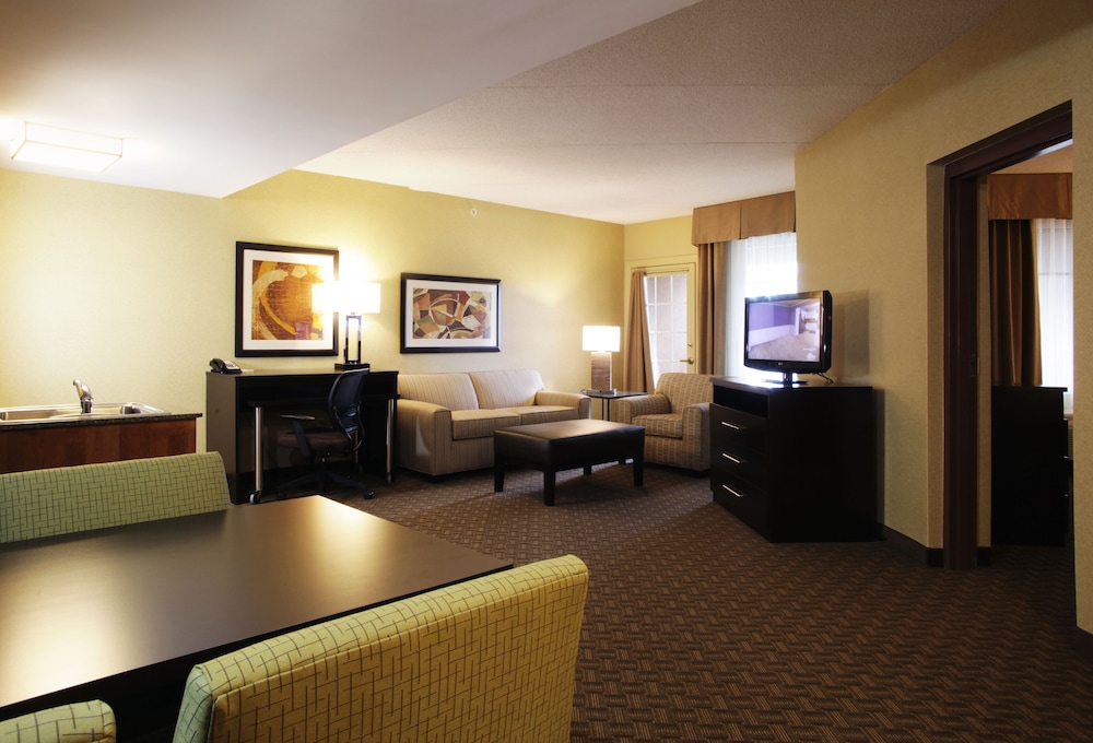 Holiday Inn Phoenix Chandler 45/70