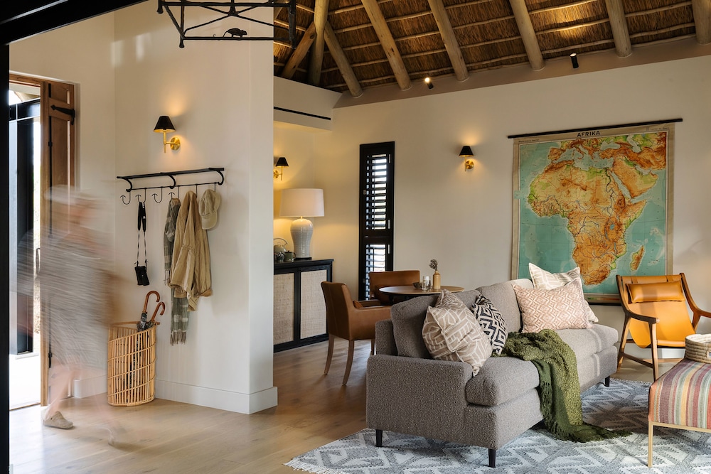 Monwana Game Lodge 14/19