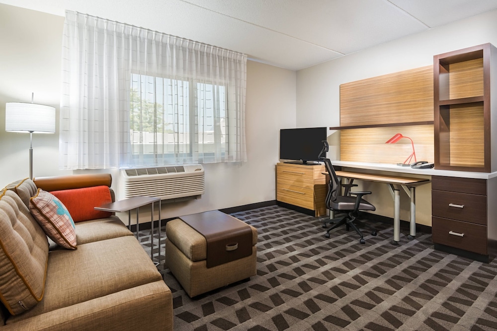 TOWNEPLACE SUITES LATHAM ALBANY AIRPORT 39/62