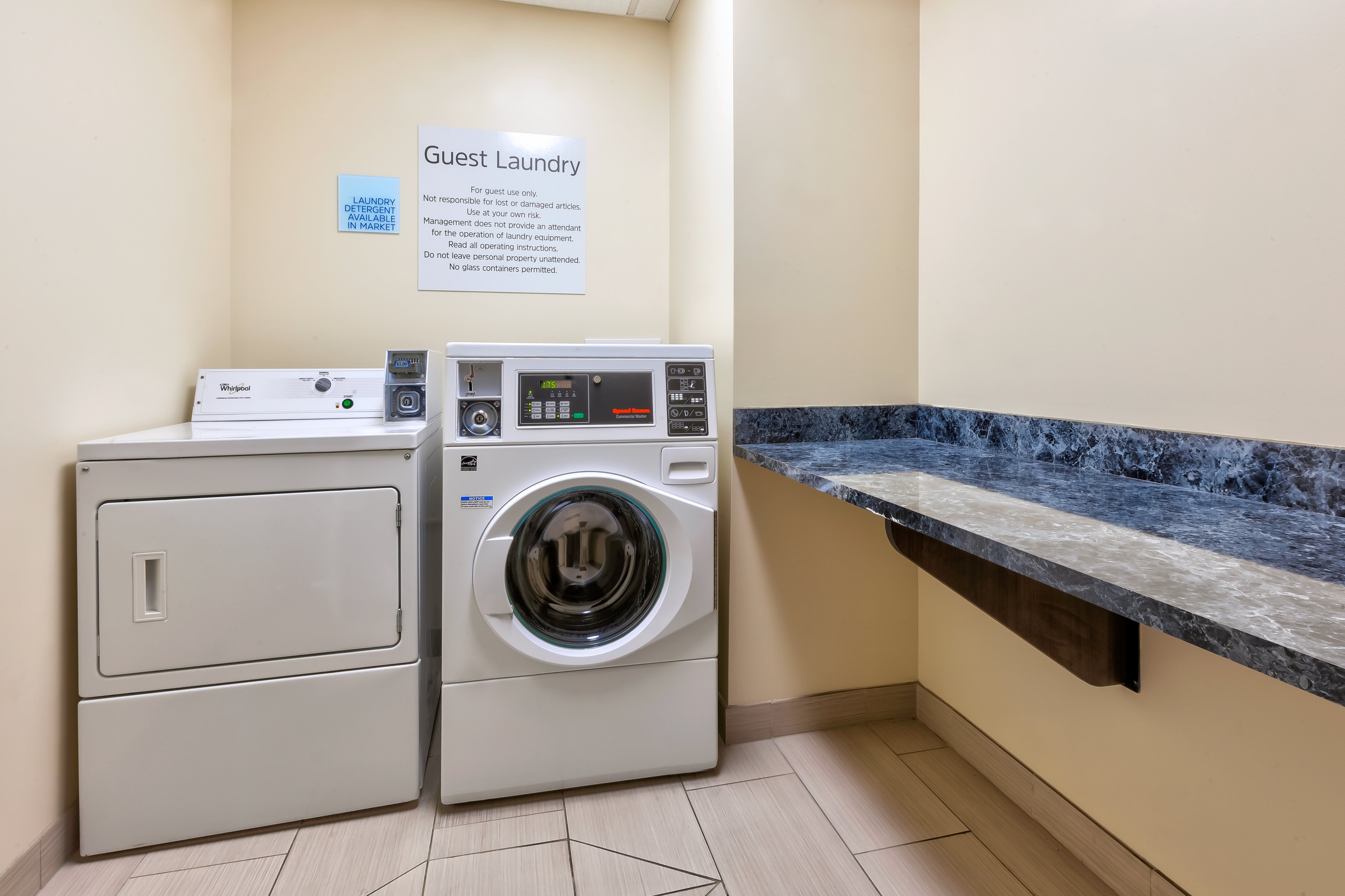 Holiday Inn Express And Suites Effingham 26/26