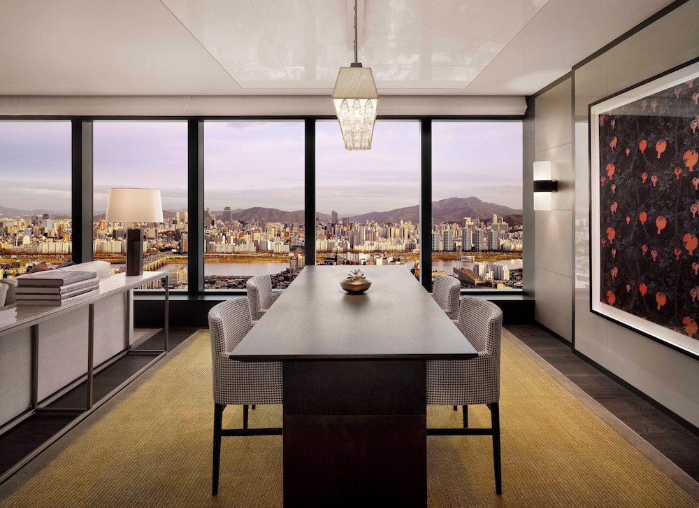 GRAND HYATT SEOUL 54/67