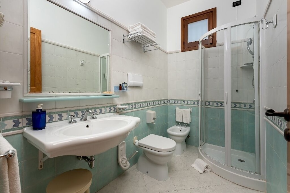 Hotel Mediterraneo 23/27