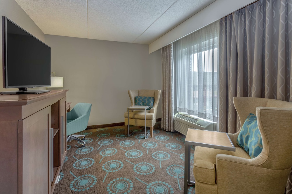 Hampton Inn Bloomington 39/62