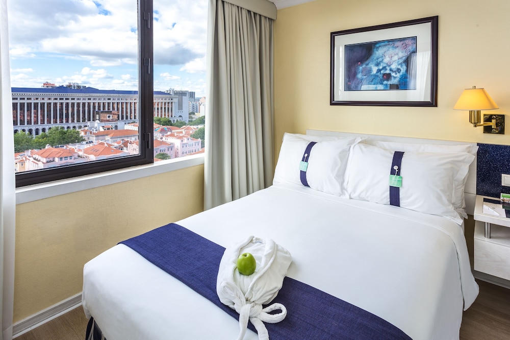 Holiday Inn Lisbon 24/77