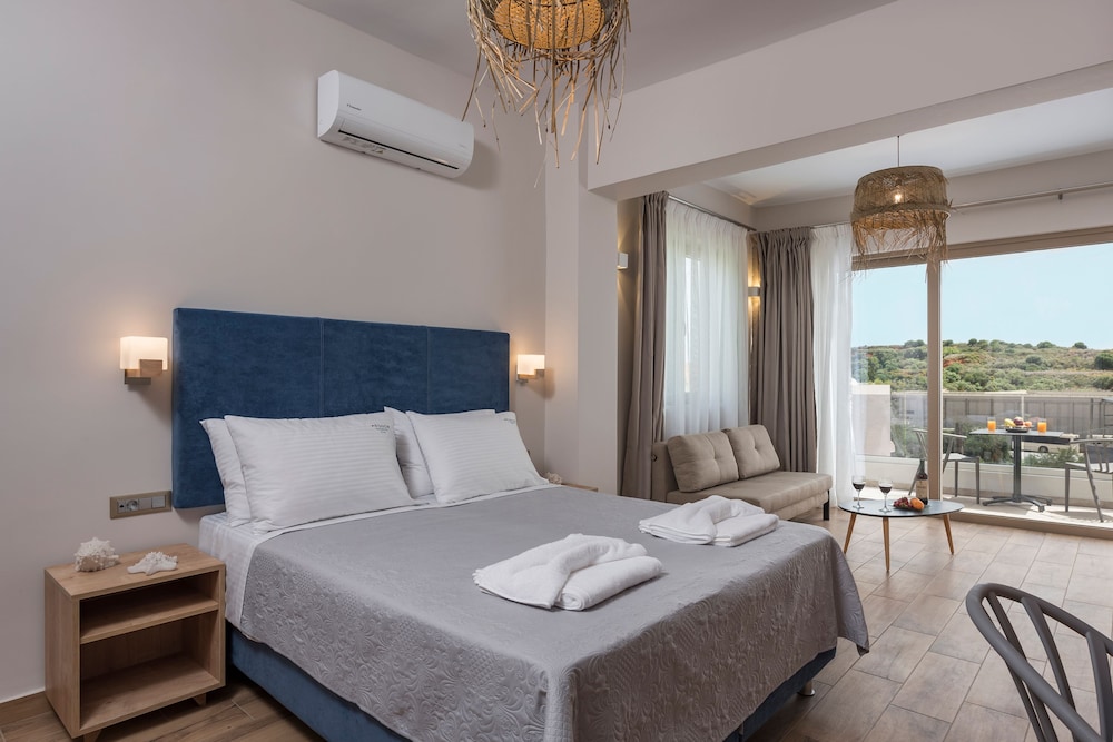 Aequor Luxury Rooms & Apartments 13/56