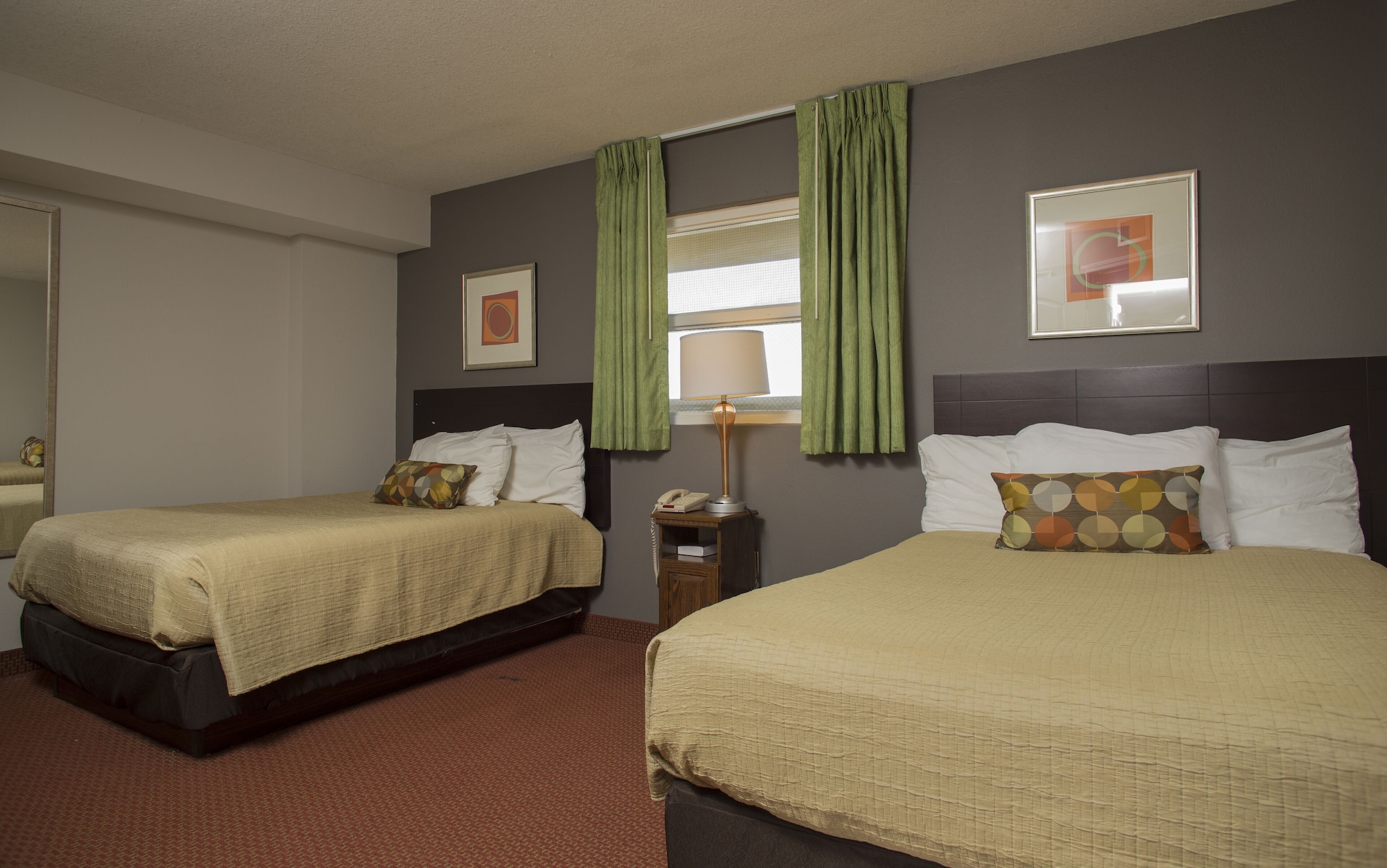 2 Bedrooms, 2 Double Beds, King Bed, Ocean Front, Sofa, Tower One, Corner