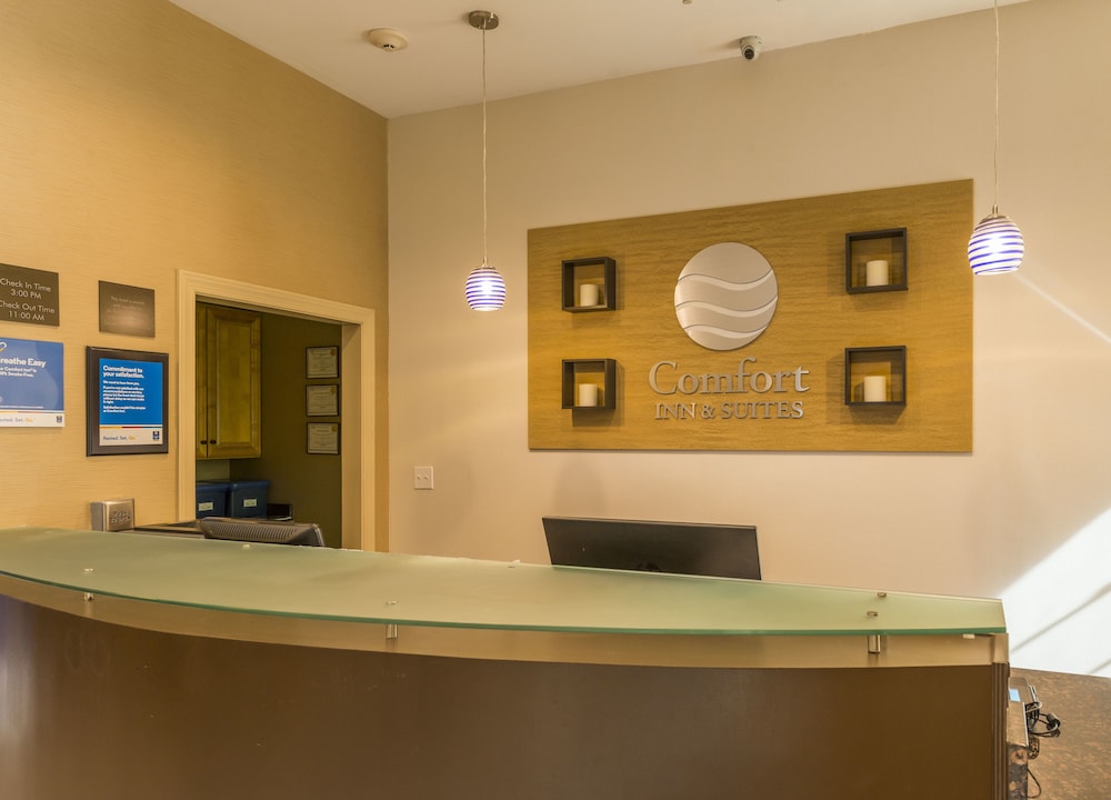 Comfort Inn & Suites Villa Rica, GA 5/47