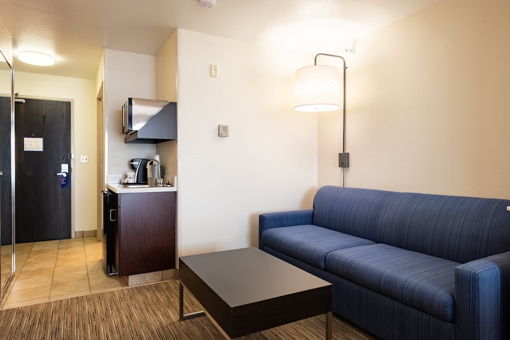 Holiday Inn Express Hotel And Suites Evanston 33/50