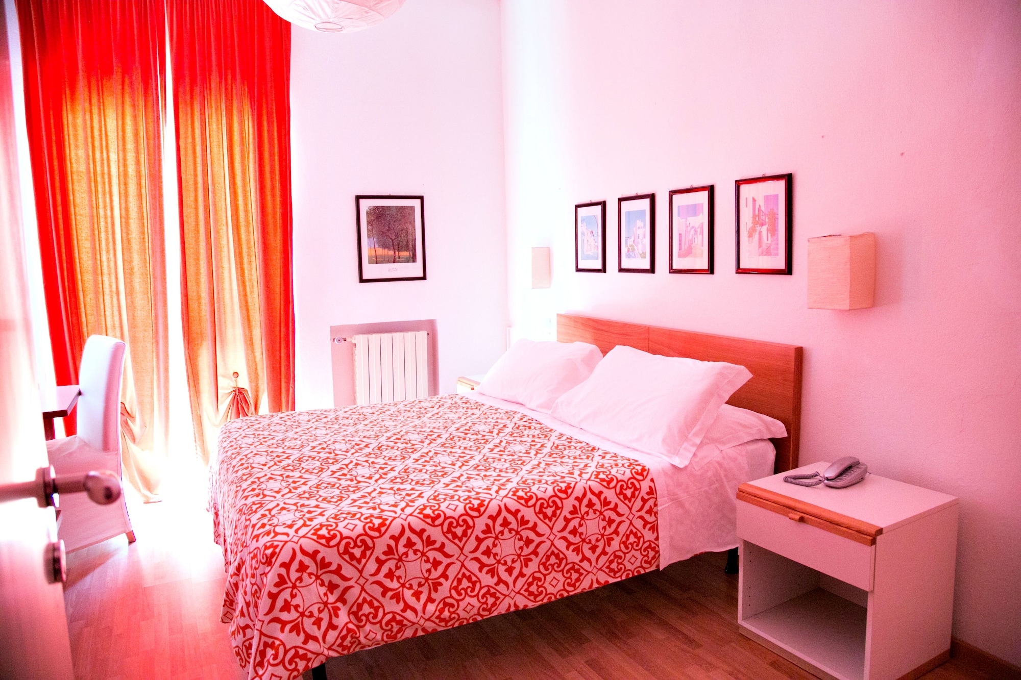 ECONOMY, DOUBLE BED