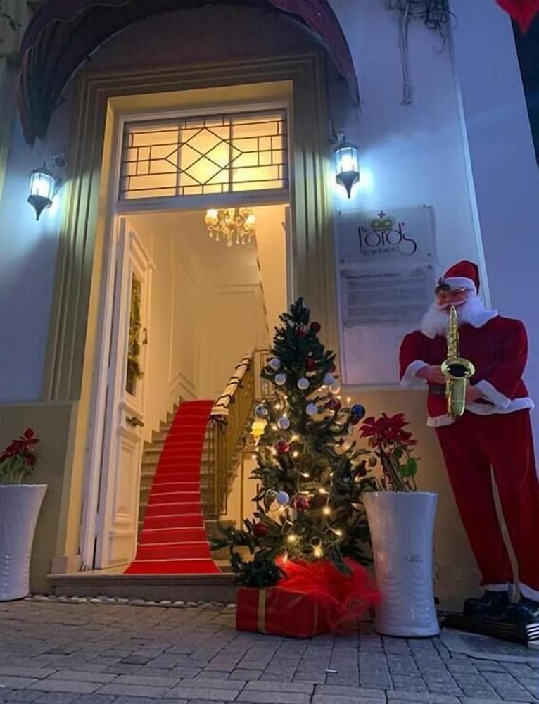 Lord's Residence Boutique Hotel 11/75