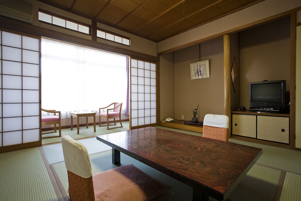 Yunogo Onsen Chikutei 27/35