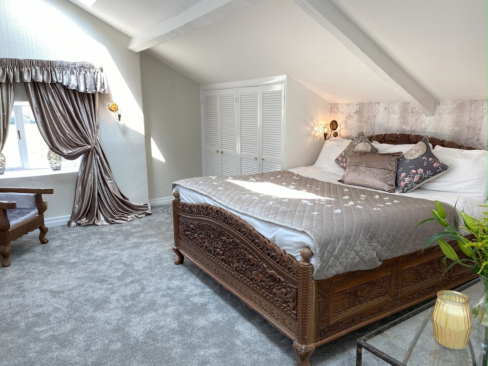 The Sitwell Arms Hotel 16/33