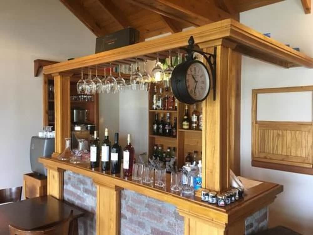 Senderos Hosteria 40/43