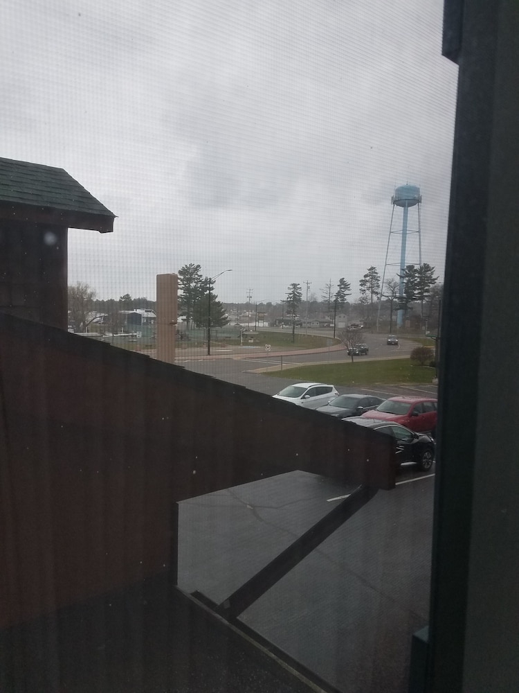 Best Western Plus Concord Inn 64/75