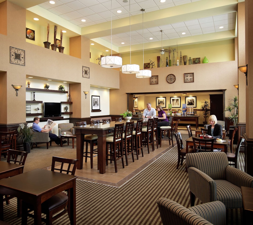 Hampton Inn by Hilton North Bay 35/47