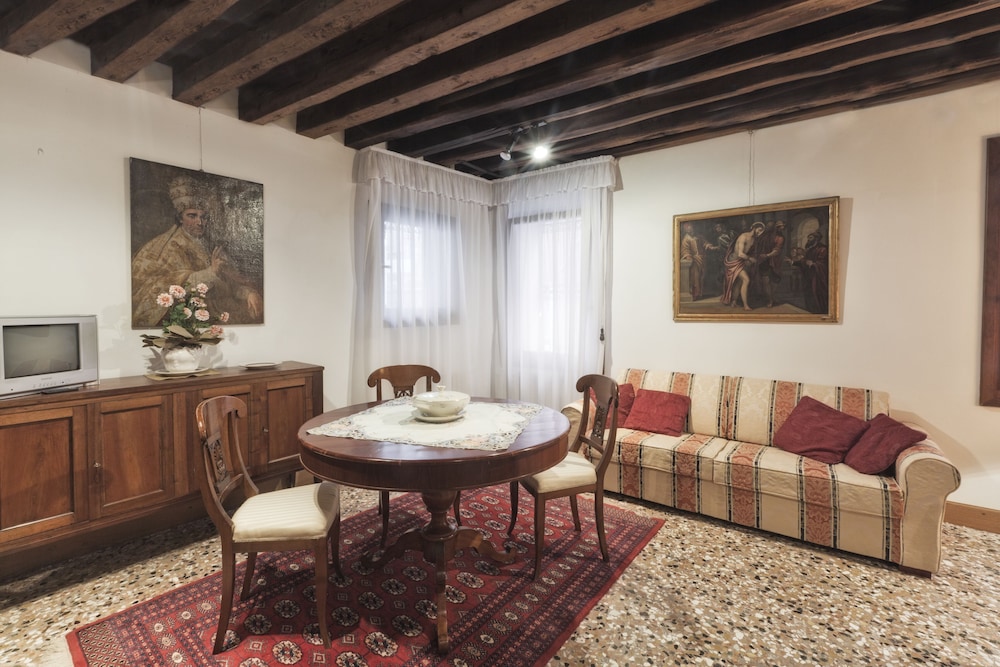 Palazzetto San Lio 23/39