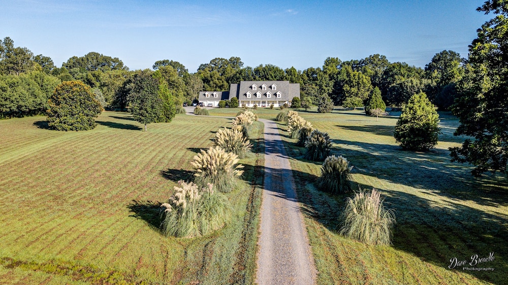 The Abbe House Inn 47/54