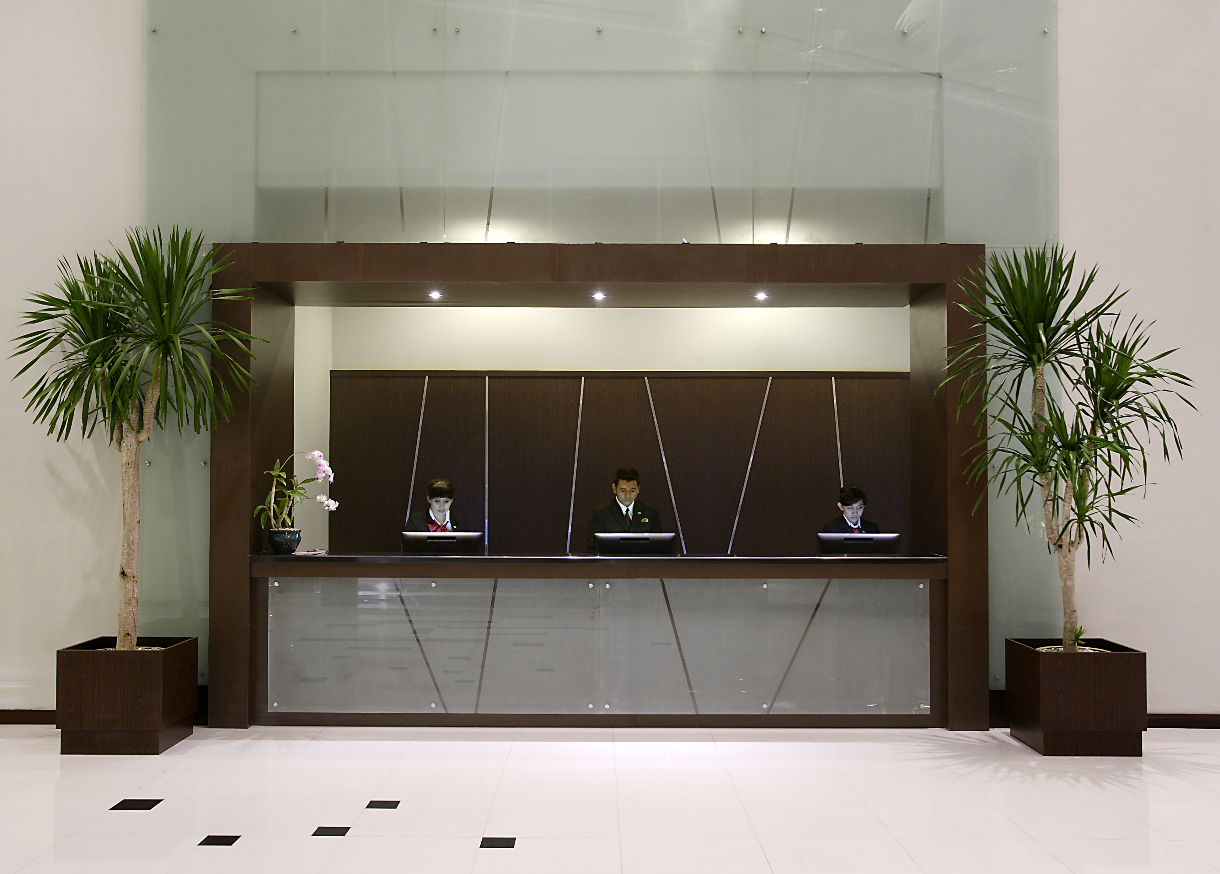Hotel Santika Palu 5/36