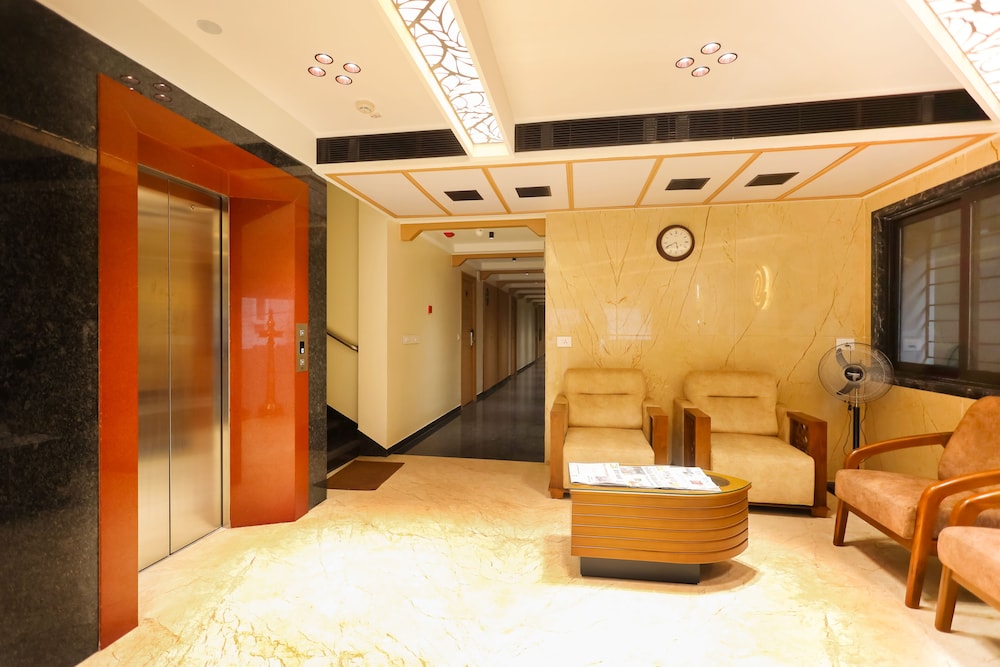 Hotel Grand Sabarees 15/21