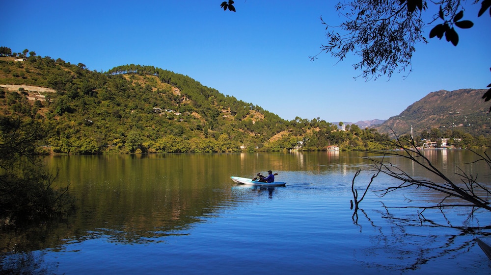 Latitude 29 By The Lake Resort 46/50