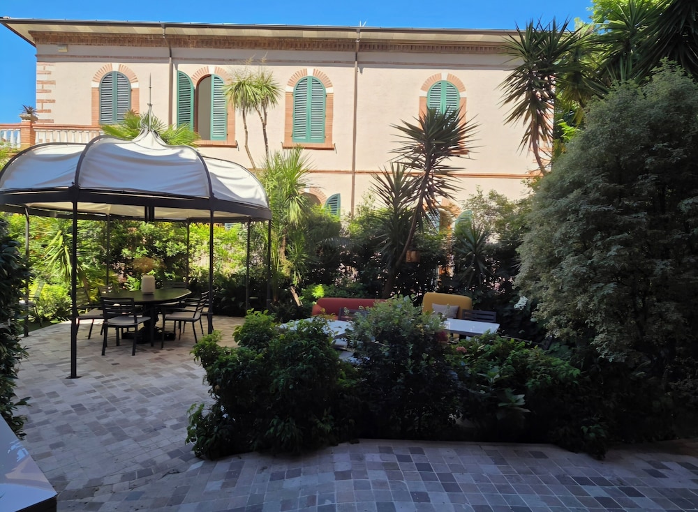 Hotel Viscardo 51/55