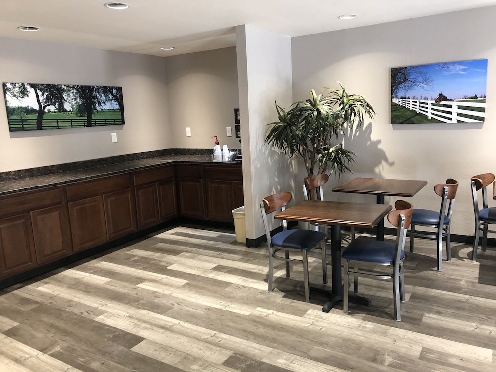 Dupont Suites 18/27