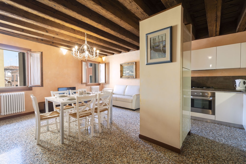 Doge Morosini Palace 25/50