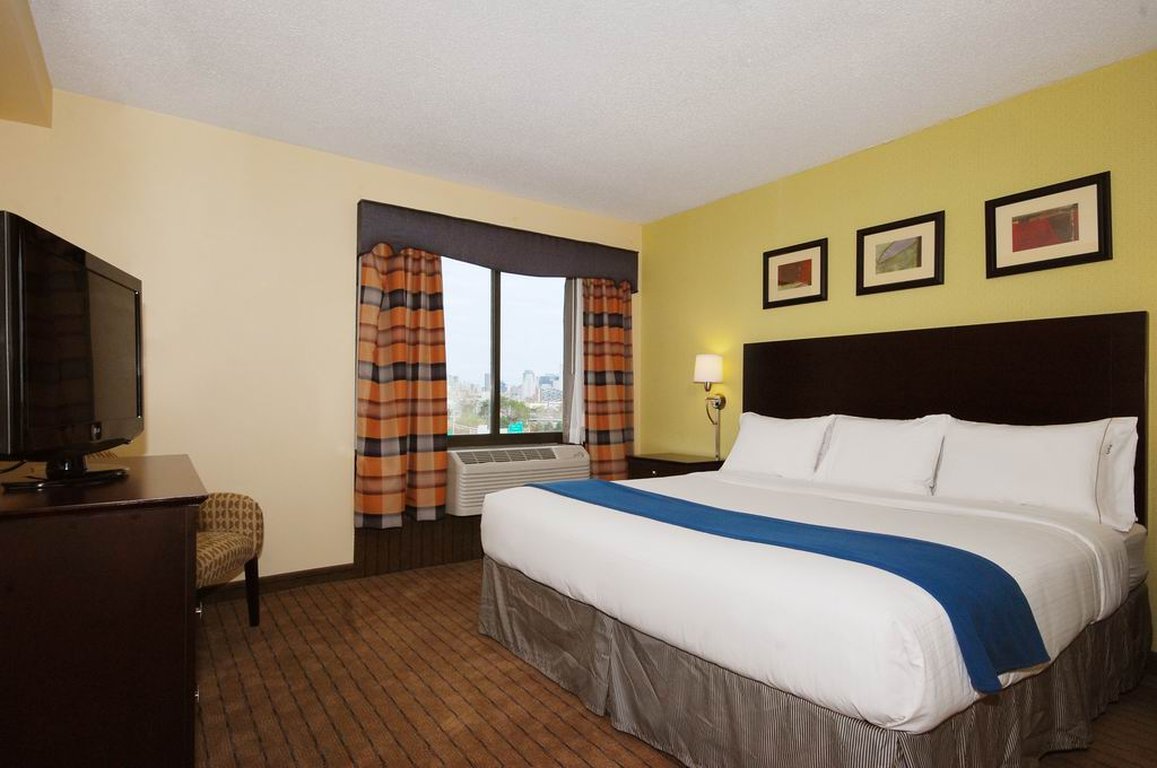 Holiday Inn Express Boston 31/63