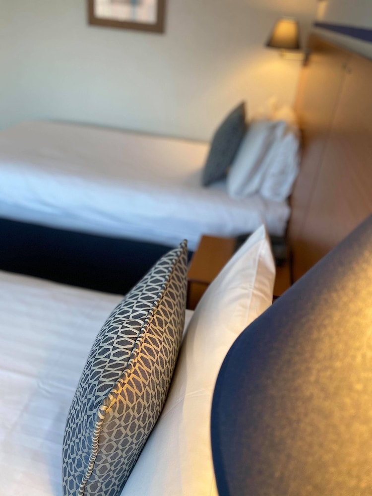 Liner Hotel 27/78