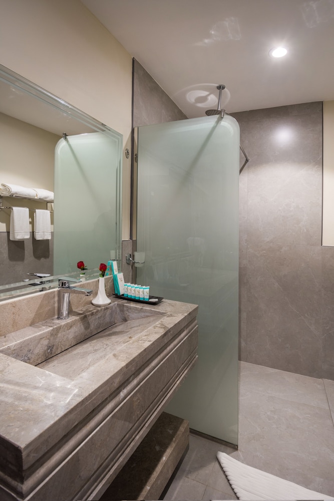 فندق اناله الخبر(Enala Hotel EL Khobar) 36/37