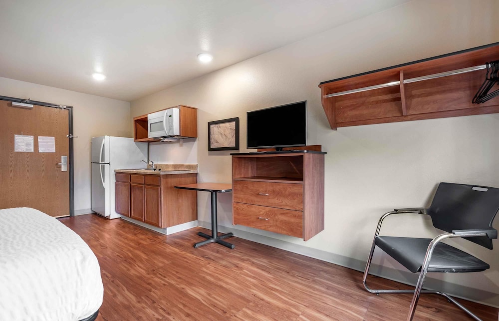 Extended Stay America Select Suites - Dayton - Miamisburg 54/60